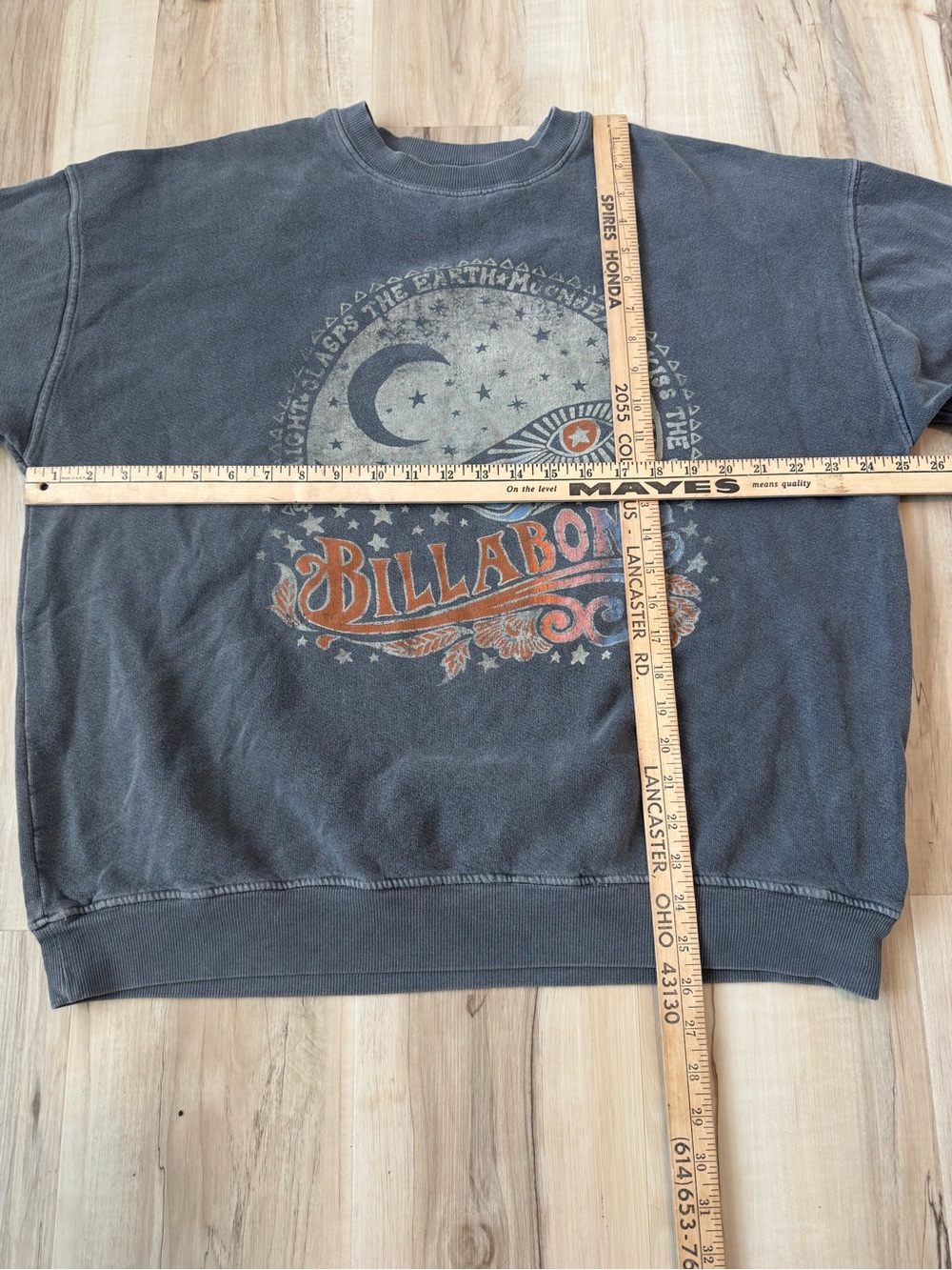 Y2K Billabong Men's Washed Black Graphic Crewneck Sweatshirt - Picture 4 of 4